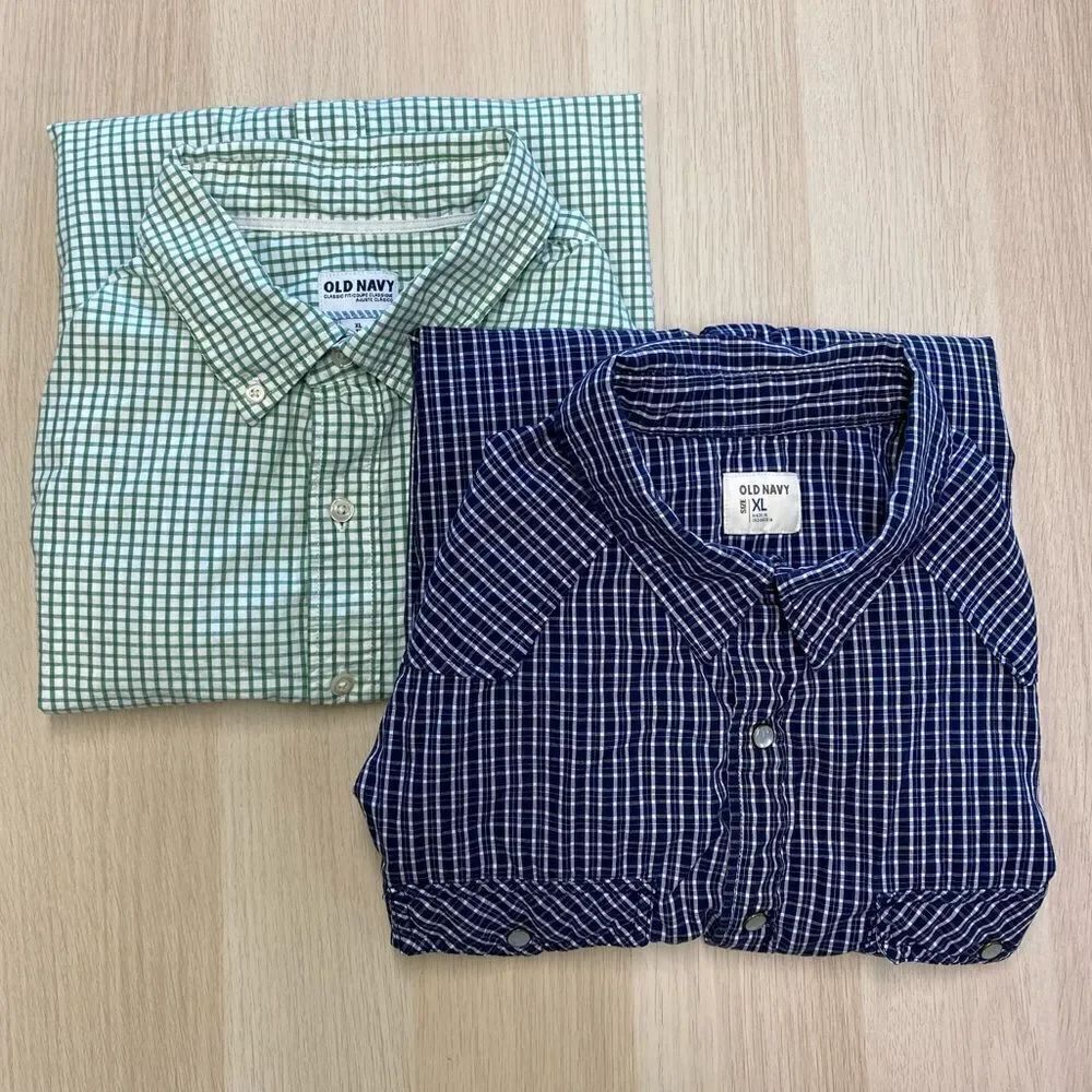Old Navy Bundle Of Two Men’s Shirts, Size XL